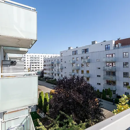 Rentplanet - Metro Mlociny Appartement Warschau